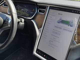 Selling Tesla Model S, 2017 made in, electro, machine. PMR car market, Chisinau. 