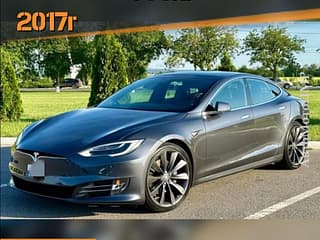 Selling Tesla Model S, 2017 made in, electro, machine. PMR car market, Chisinau. 