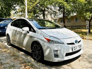 Toyota Prius 30, 2011. Пробег 115тыс. миль. Нейтральные номера.. 2013 год ( 12.12. ) , 2.5 гибрид,идеальное состояние , маленький пробег