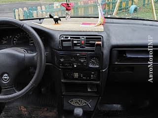 Vând Opel Vectra, 1990, benzină, manuala. Piata auto Pridnestrovie, Tiraspol. AutoMotoPMR.