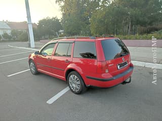 Selling Volkswagen Golf, 2005, gasoline-gas (methane), mechanics. PMR car market, Tiraspol. 