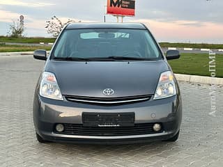 Selling Toyota Prius, 2007 made in, hybrid, machine. PMR car market, Tiraspol. 