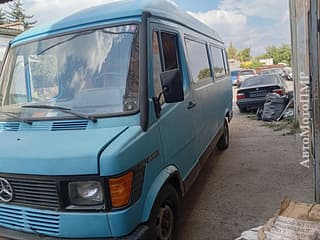 Мерседес Бусик в хорошем состоянии пишите звоните.. Комплект колпаков  R16  от VW TIGUAN в отличном состоянии без царапин и ударов без трещин