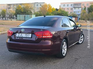 Vând Volkswagen Passat, 2013, benzină-gaz (metan), automata. Piata auto Pridnestrovie, Tiraspol. AutoMotoPMR.