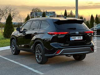 Selling Toyota Highlander, 2021, hybrid, аutomatic. PMR car market, Tiraspol. 